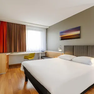 Ibis Frankfurt Messe West Frankfurt nad Menem